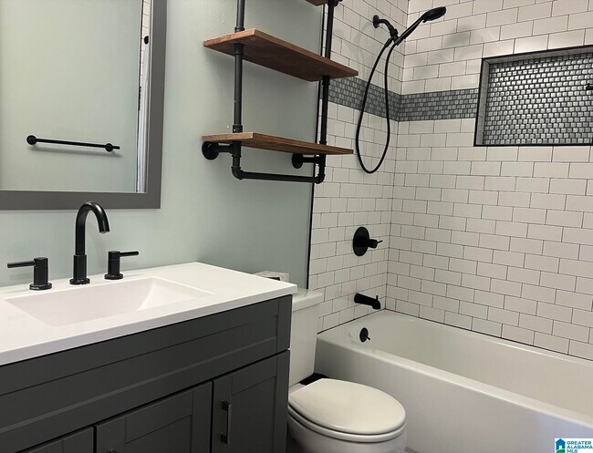 Building Photo - 601 Morning Sun Dr