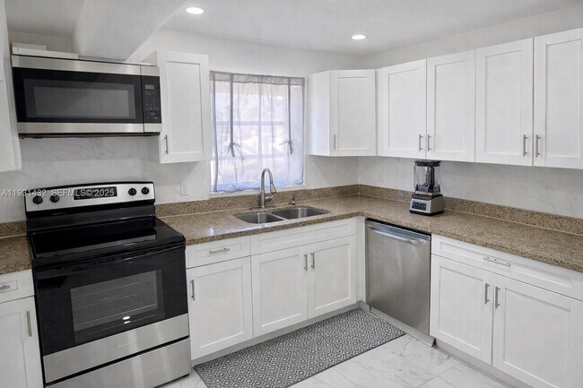 Building Photo - 3440 NW 206th St