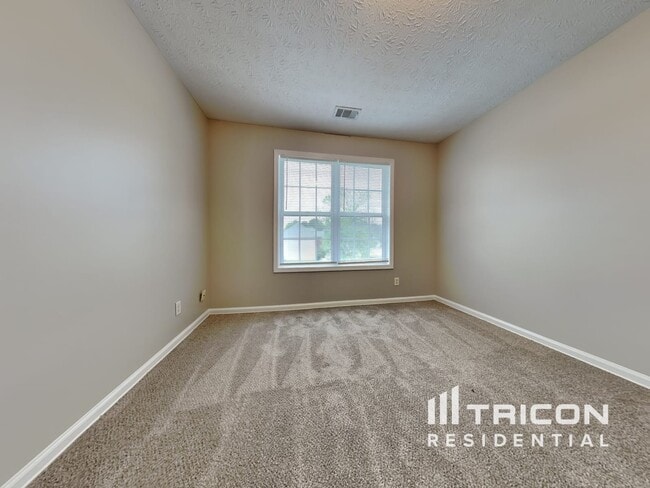 Building Photo - 3362 Kittery Dr SW