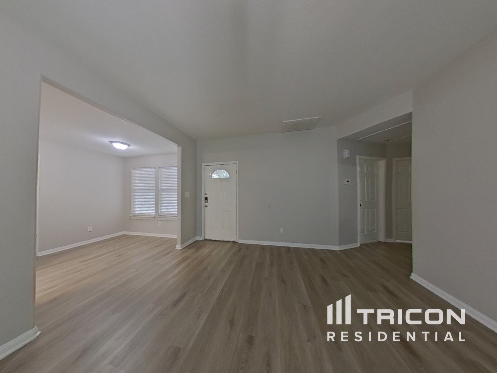 Building Photo - 10457 Royal Andrews Dr