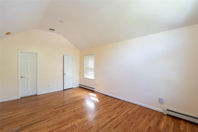 Building Photo - 21 Pine Cone St