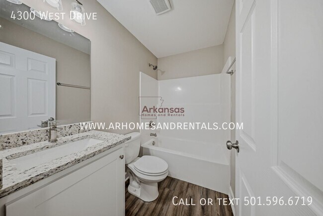 Building Photo - 4300 West Dr
