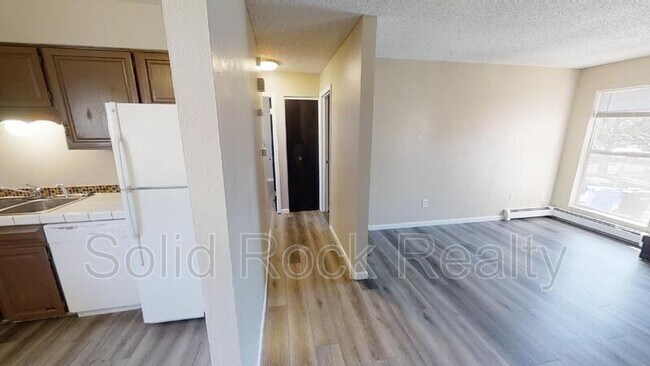 Building Photo - 357 Gahart Dr