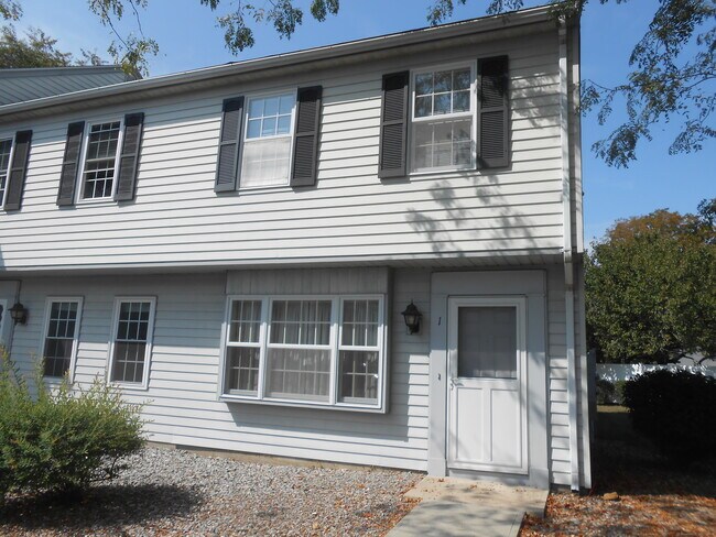 Primary Photo - 1 Founders Village
