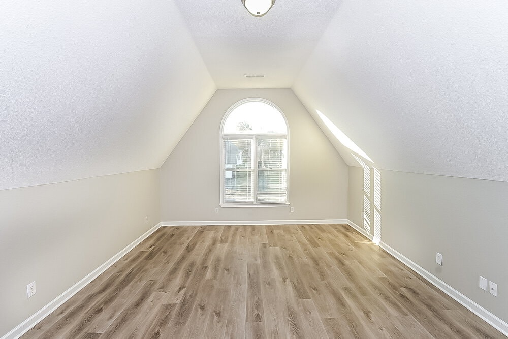 Building Photo - 1960 Chimneyrock Blvd E