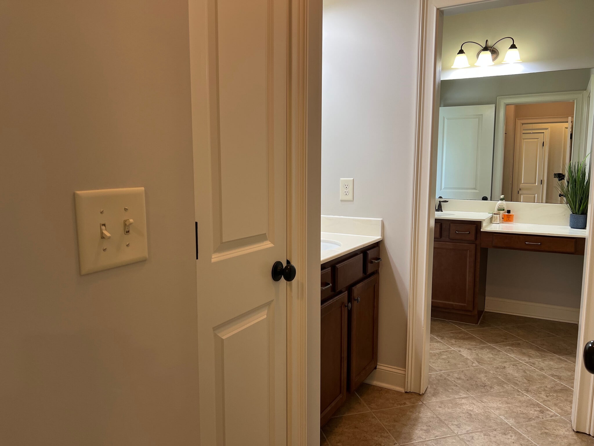 Building Photo - 7955 Magnolia Sq