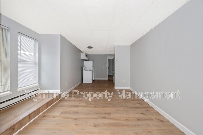 Building Photo - 225-229 Jonathan Street (new) - 225-302