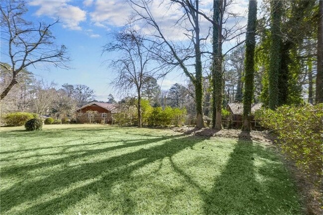 Building Photo - 1963 Shepherd Cir SW