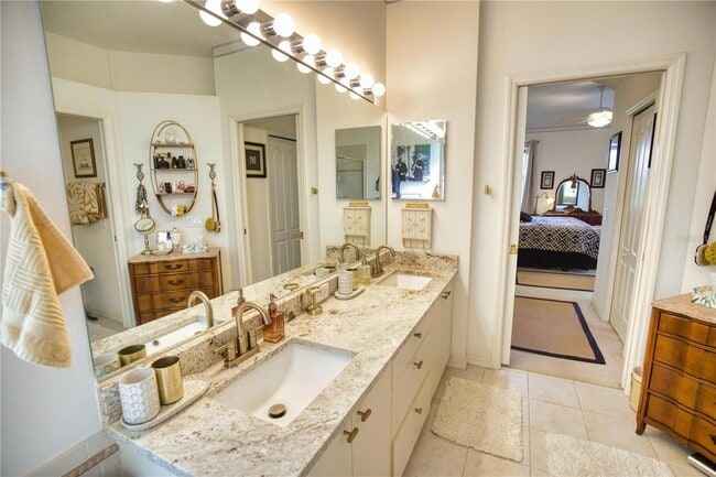 Building Photo - 1520 San Ysidro Way