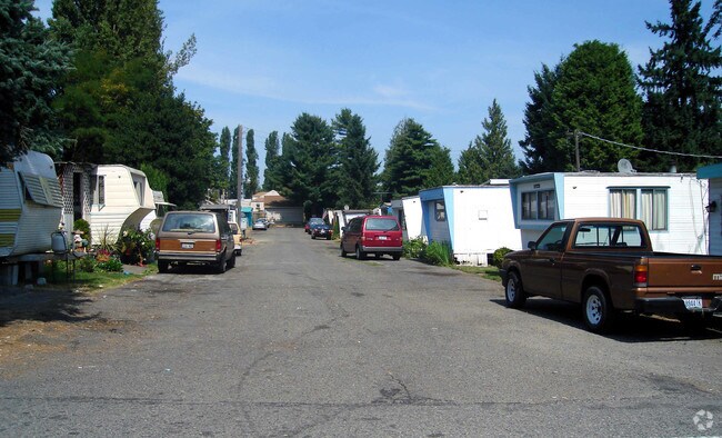 Primary Photo - Rainbow Trailer Haven
