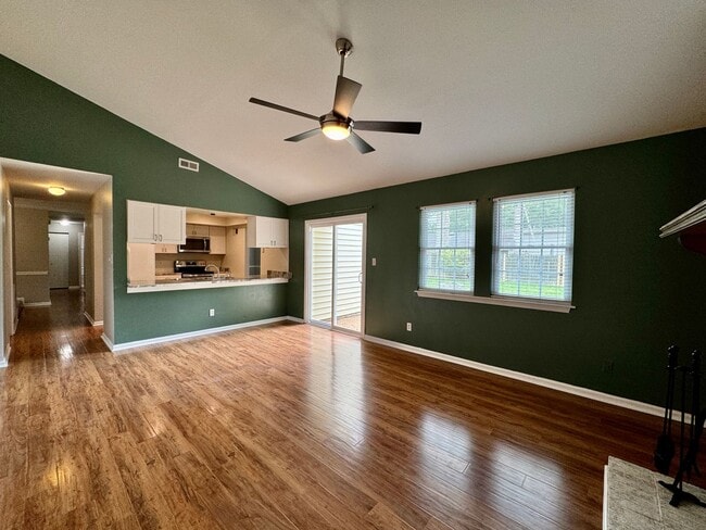 Building Photo - READY 05-15-25!! Ranch Home w/2-Car Garage...
