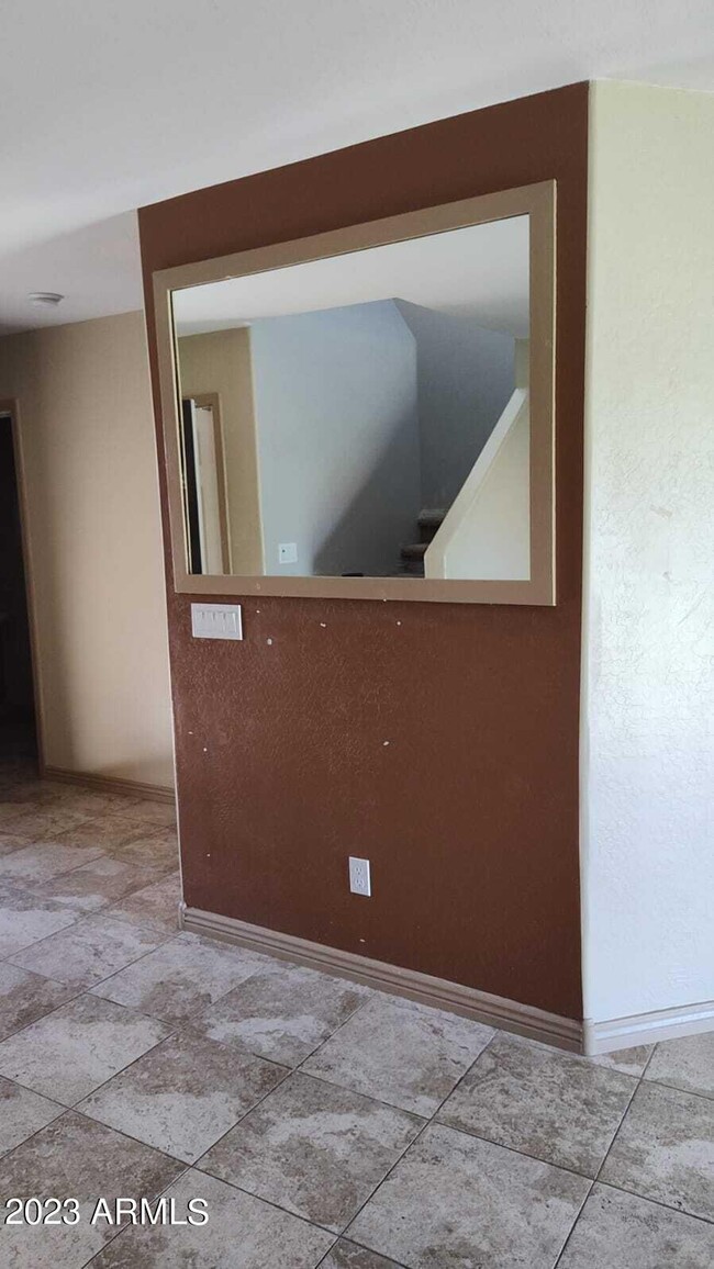 Building Photo - 13939 W Port Royale Ln