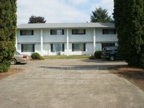 Building Photo - 1781 SE Lilly Pl