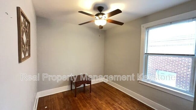 Building Photo - 1428 Park Blvd