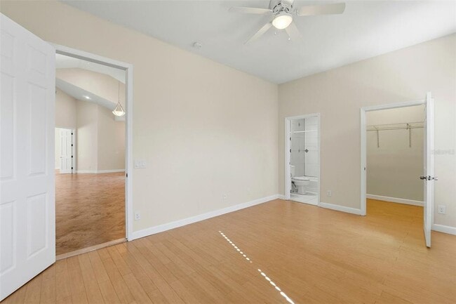 Building Photo - 5608 Kevin Ave