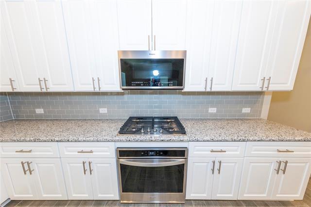 Building Photo - 2116 Austin Ln