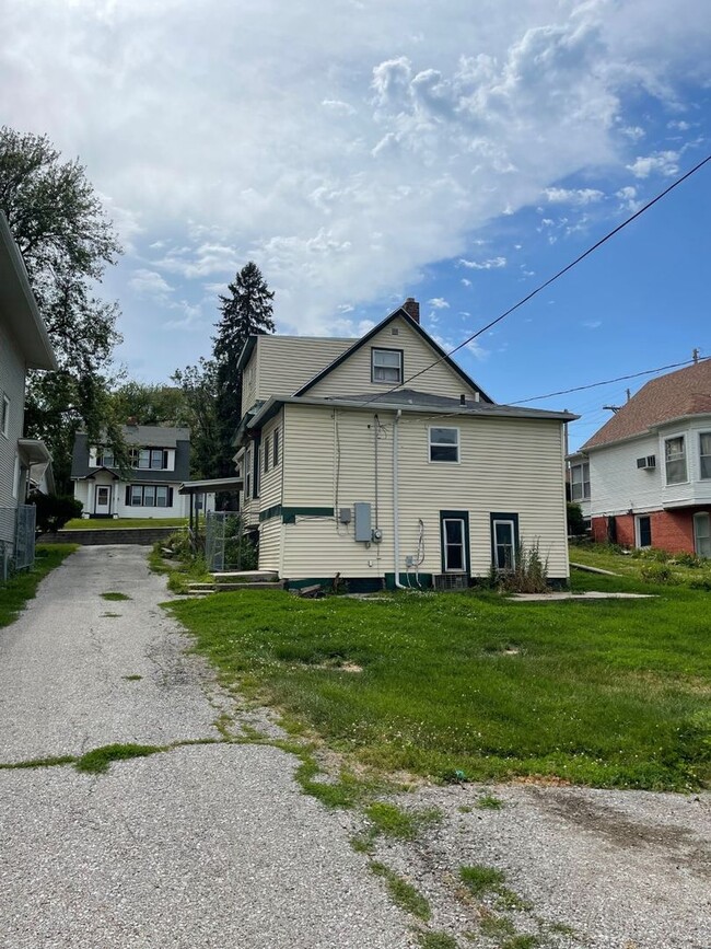 Building Photo - Beautiful 4 Bedroom House!!