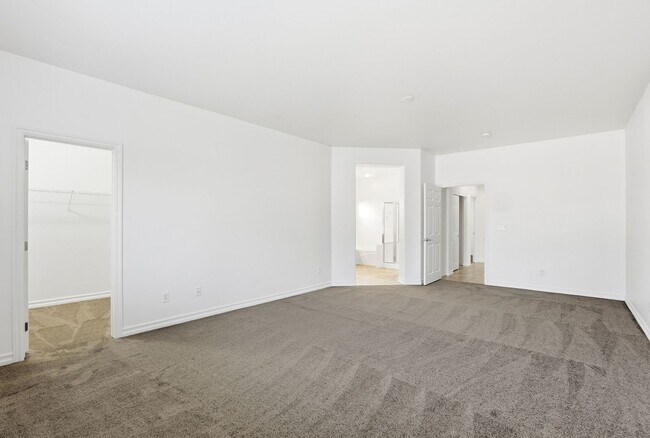 Building Photo - Single Story Stunner in Silverado Ranch!