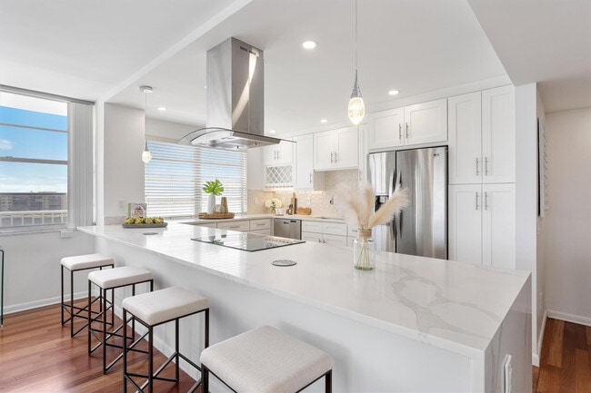 Building Photo - 2851 NE 183rd St