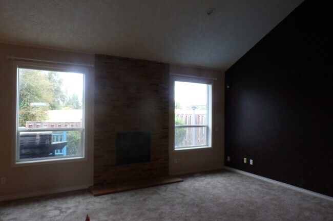 Building Photo - 15311 SE Bybee Dr