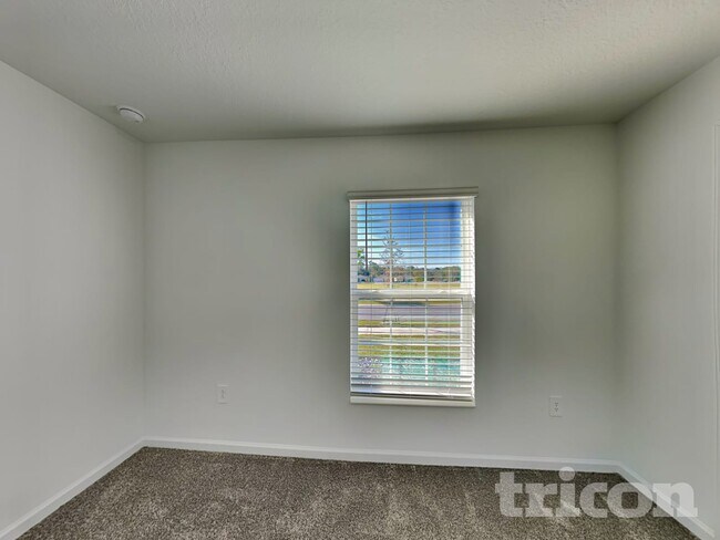 Building Photo - 9496 Revere Ave