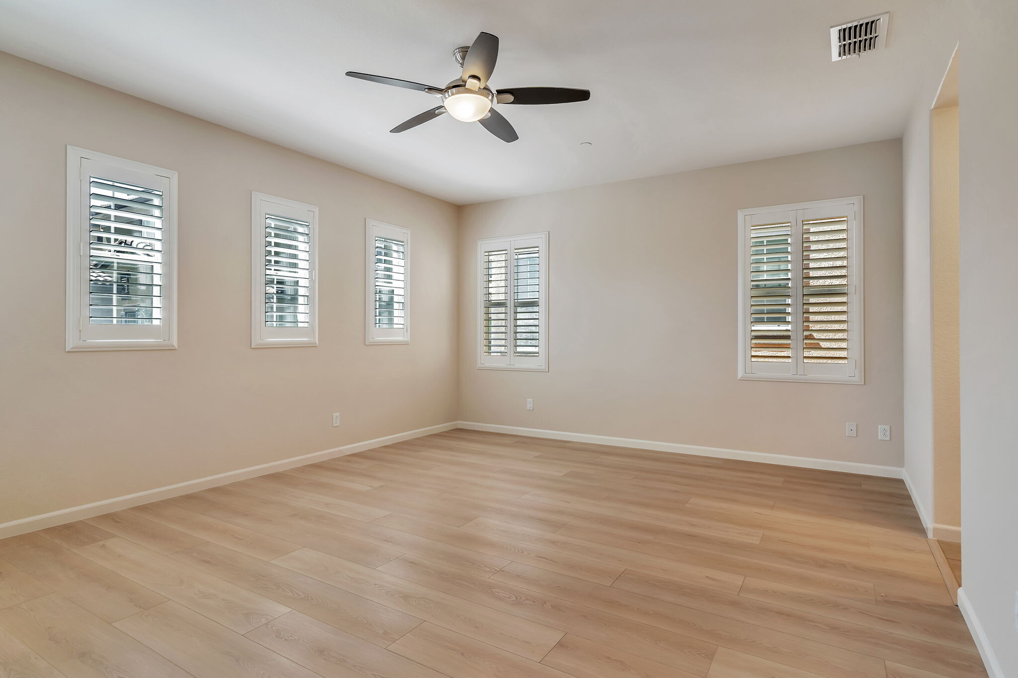 Building Photo - 3343 Vittoria Loop