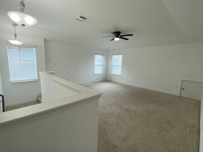 Building Photo - Spacious 4-Bedroom Home with Washer & Dryer Included in Riposa Vita Community!