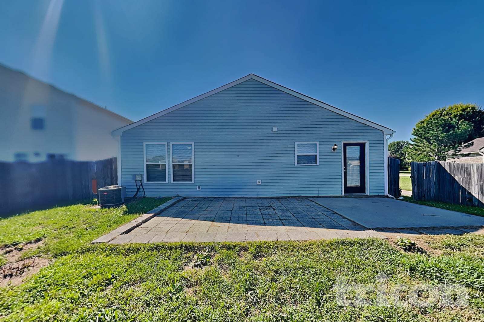 Building Photo - 2869 Ludwig Dr