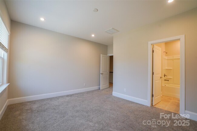 Building Photo - 20220 Shaffer Bach Ln