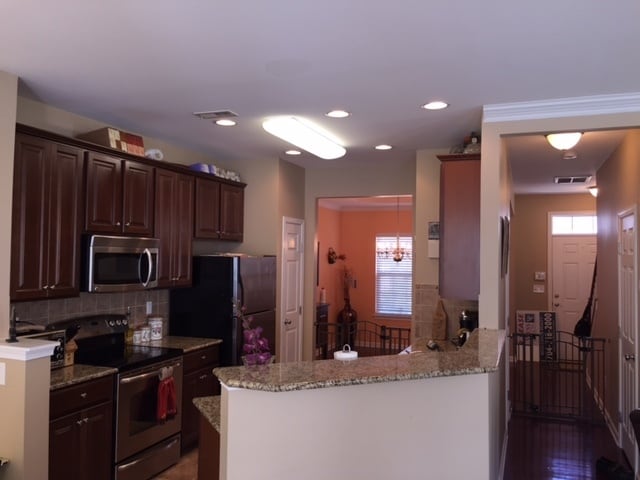 Building Photo - Park South Station Townhome - End Unit COM...