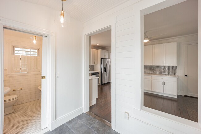 Building Photo - 62 Shrewsbury Ave