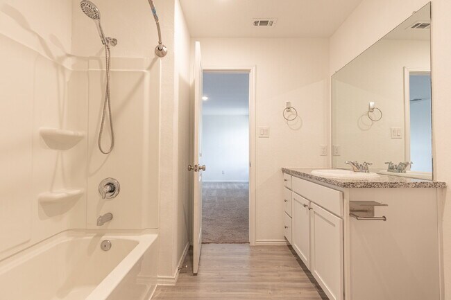 Building Photo - 4310 Fluvial Cir