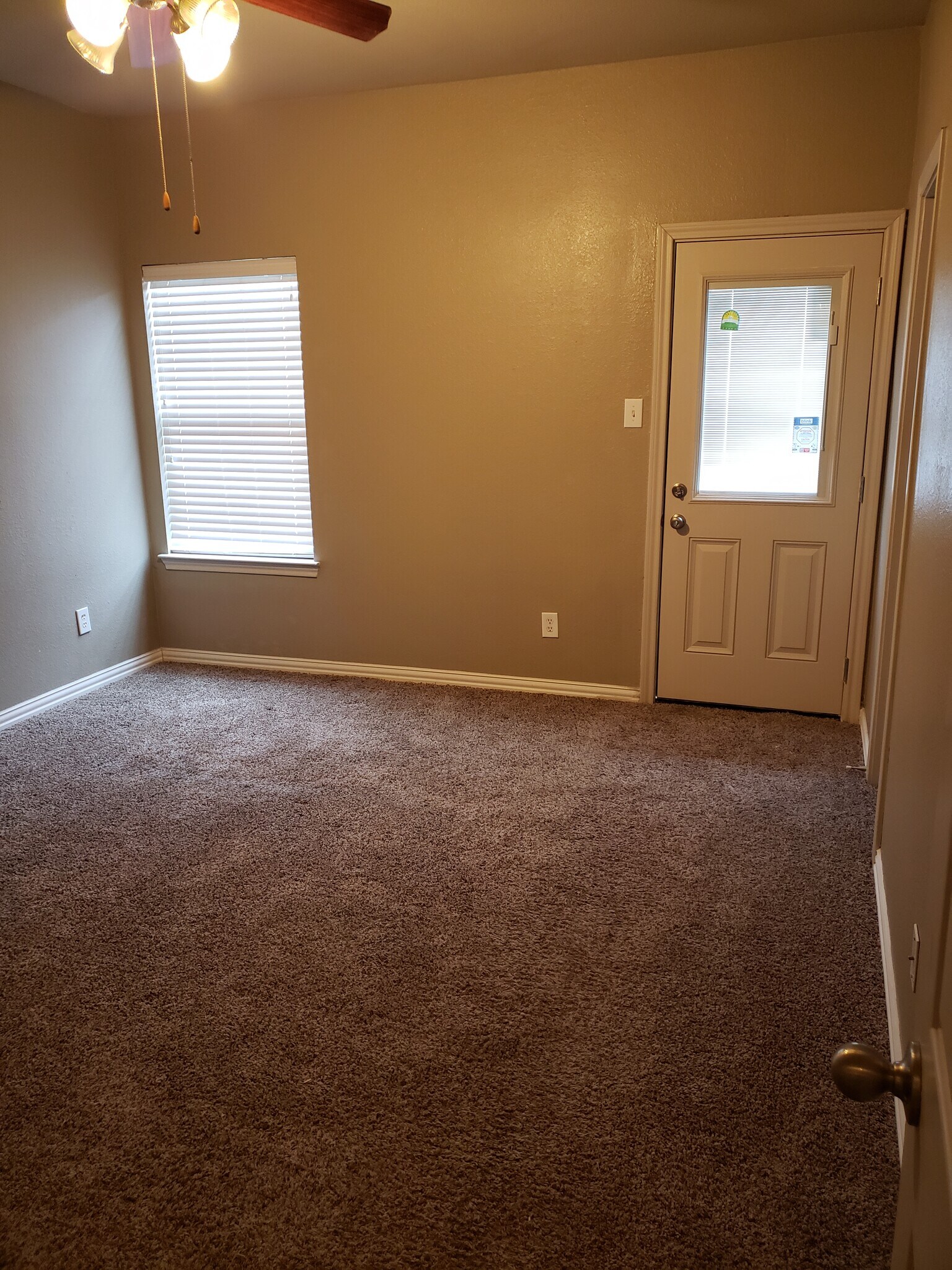 Building Photo - 814 Bur Oak Dr