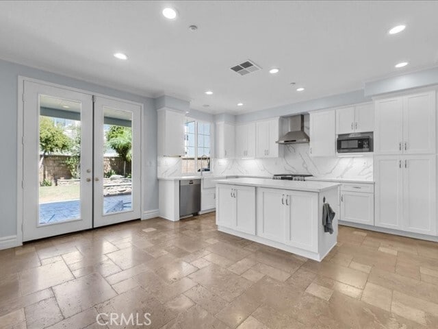 Building Photo - 8045 Zuma Dr
