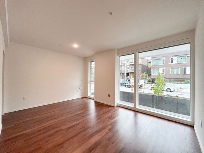 Interior Photo - Vue on Harvard