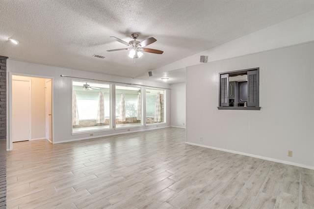 Building Photo - 1225 Crestwood Dr