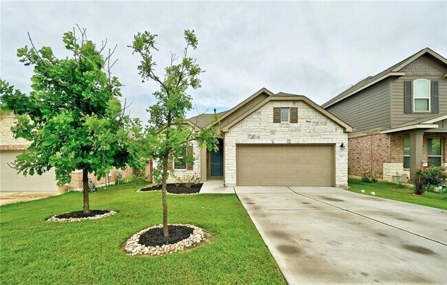 Building Photo - 184 Adoquin Trail