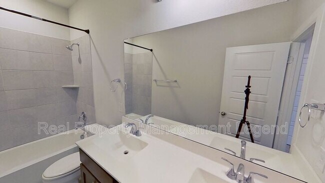 Building Photo - 442 Diamond Creek Dr