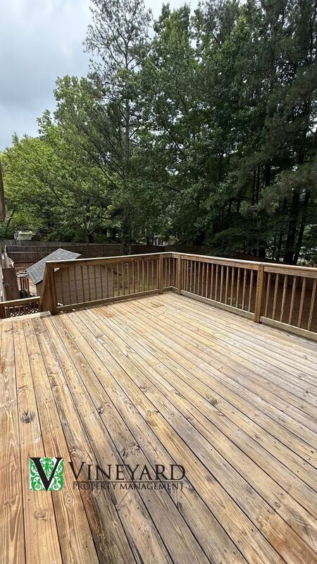 Building Photo - 900 Clearbrook Course SW