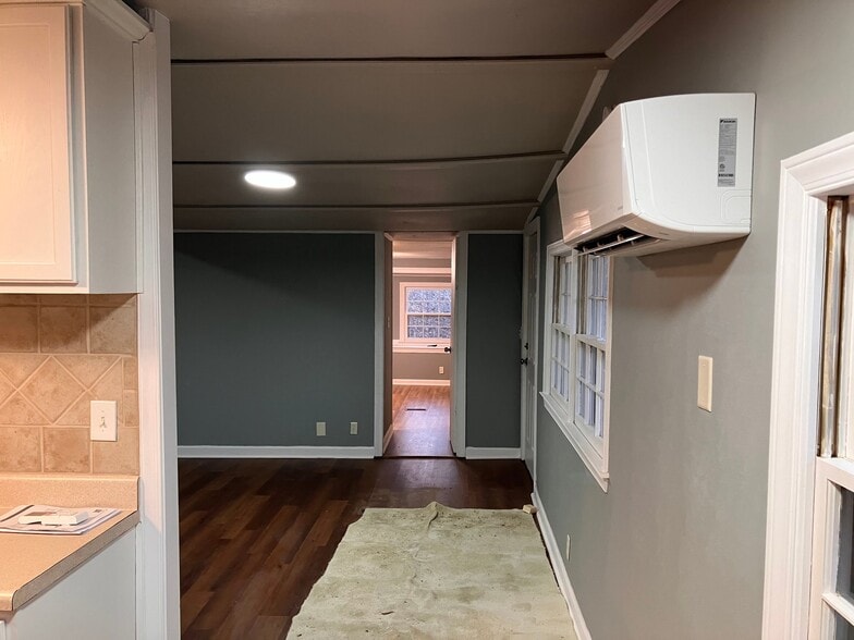 Building Photo - 6480 Medlock Rd