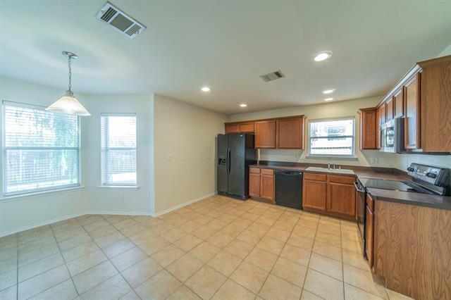 Building Photo - 1205 N Rhea Dr