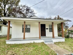 Building Photo - 675 Baltimore St