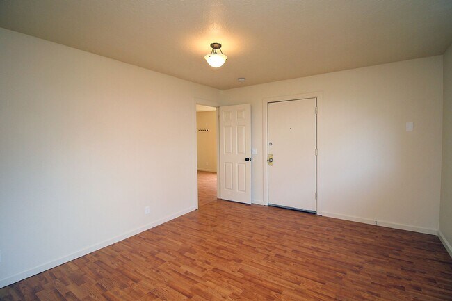 Building Photo - kaufg01