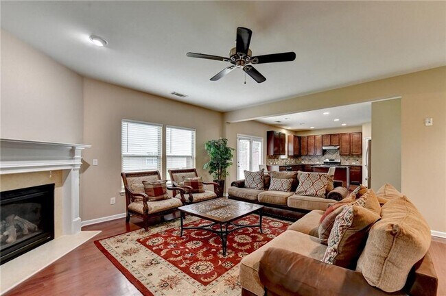 Building Photo - 4228 Woods Creek Ln