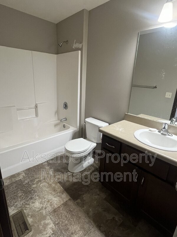 Building Photo - 5306 41st St