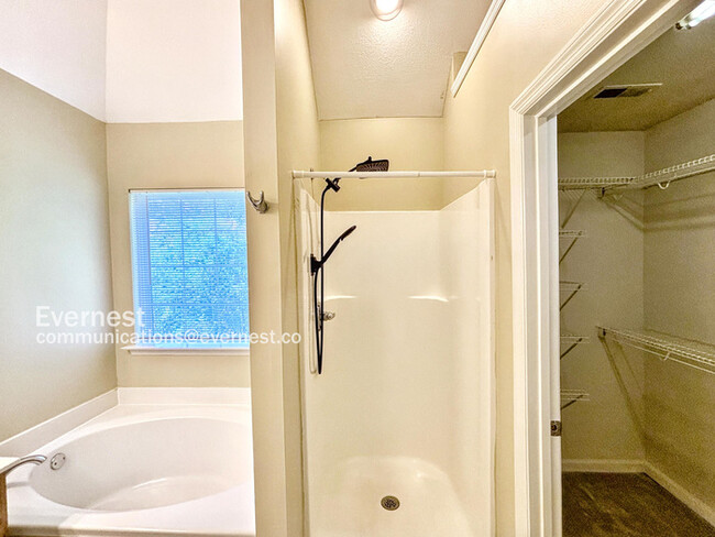 Building Photo - 7136 Arbor Leaf Ln