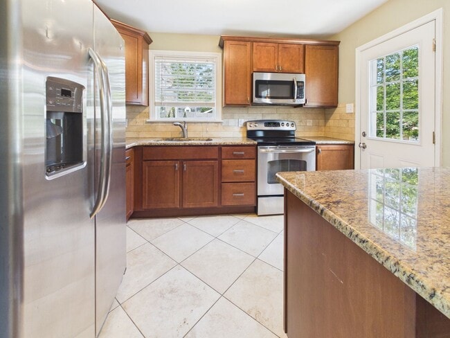 Building Photo - 8410 Weldon Dr