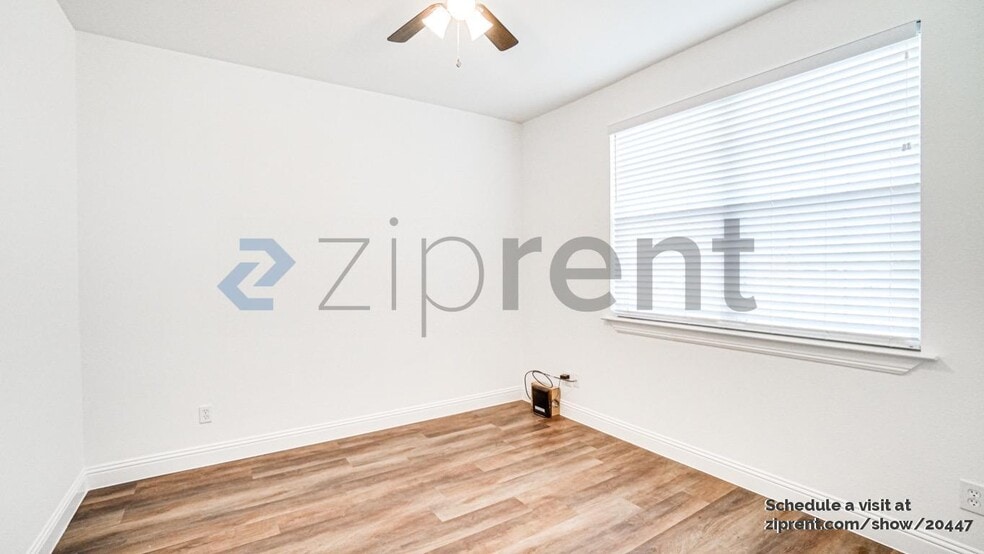 Building Photo - 631 Gould St