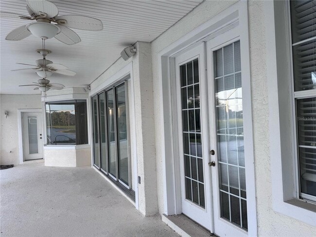 Building Photo - 341 Lake Dr