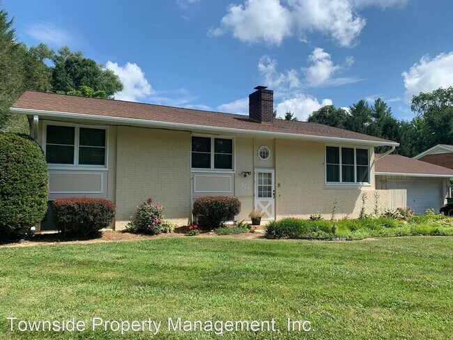 Building Photo - 5 br, 3 bath House - 924 McBryde Lane